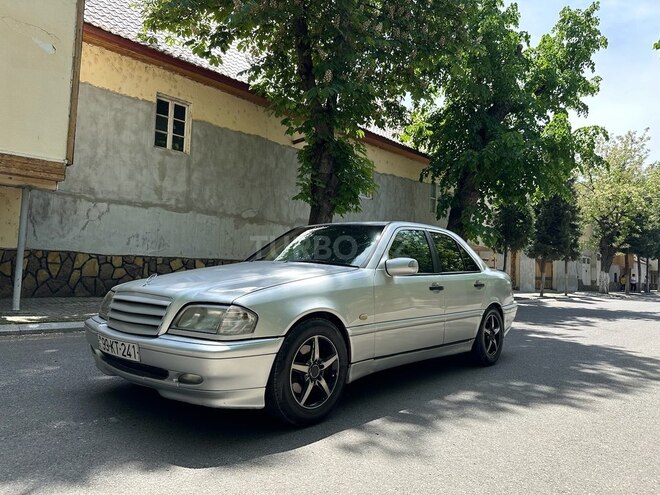 Mercedes C 220 d 1998, 271,889 km - 2.2 л - Gəncə