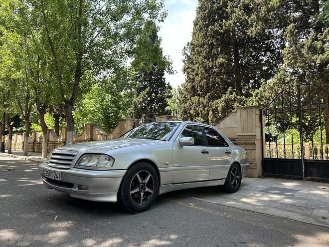 Mercedes C 220 d 1998, 271,889 km - 2.2 л - Gəncə