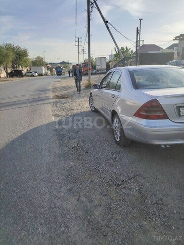 Mercedes C 270 2001, 450,000 km - 2.7 l - Bakı