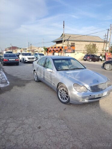 Mercedes C 270 2001, 450,000 km - 2.7 l - Bakı