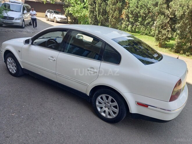 Volkswagen Passat 2002, 220,401 km - 1.8 l - Gəncə