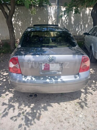 Volkswagen Passat 2002, 320,000 km - 1.8 l - Gəncə