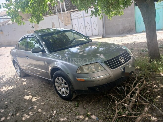 Volkswagen Passat 2002, 320,000 km - 1.8 l - Gəncə