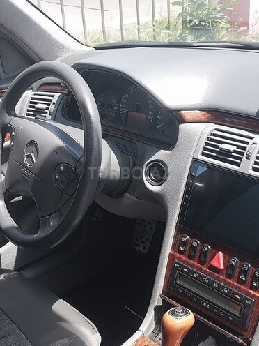 Mercedes E 320 2001, 267,927 km - 3.2 l - Mingəçevir