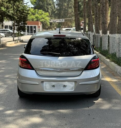 Opel Astra 2009, 331,000 km - 1.4 l - Bakı