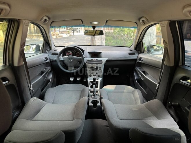 Opel Astra 2009, 331,000 km - 1.4 l - Bakı