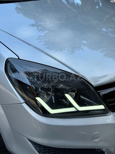Opel Astra 2009, 331,000 km - 1.4 l - Bakı