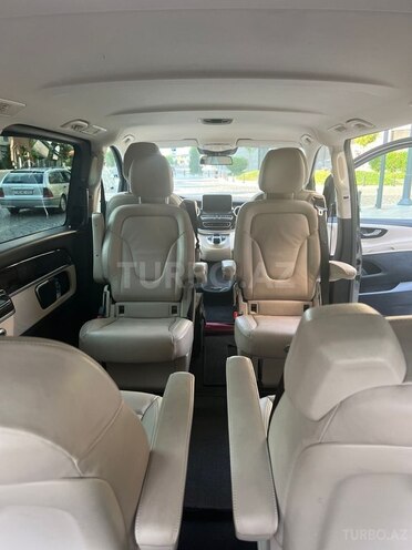 Mercedes V 250-11