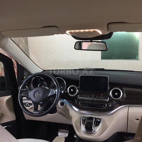 Mercedes V 250-8