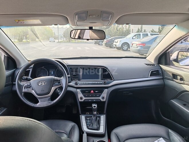 Hyundai Avante 2016, 199,000 km - 1.6 l - Bakı