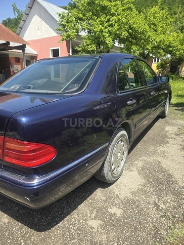 Mercedes E 230 1997, 359,363 km - 2.3 l - Qəbələ