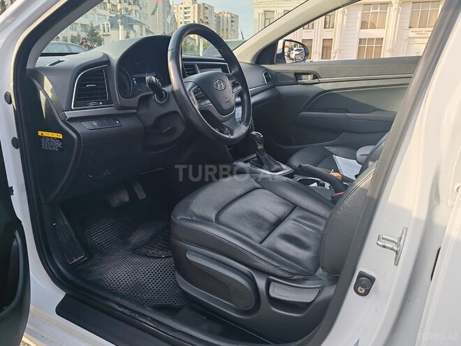 Hyundai Avante 2016, 199,000 km - 1.6 l - Bakı