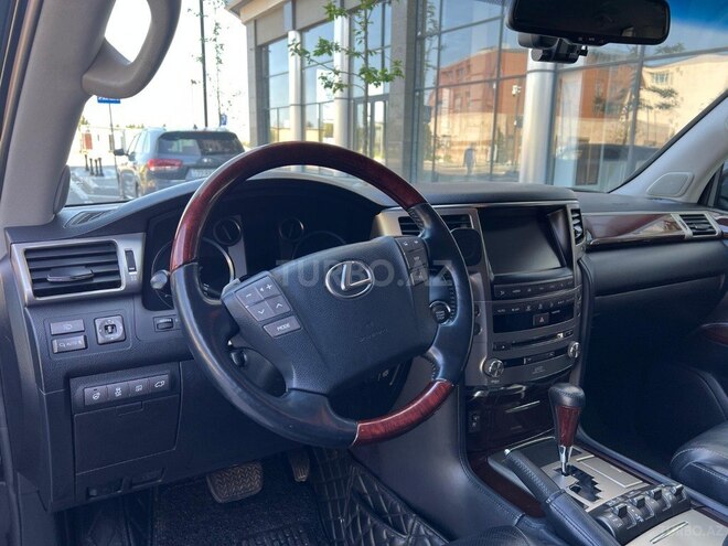 Lexus LX 570 2014, 134,000 km - 5.7 л - Bakı