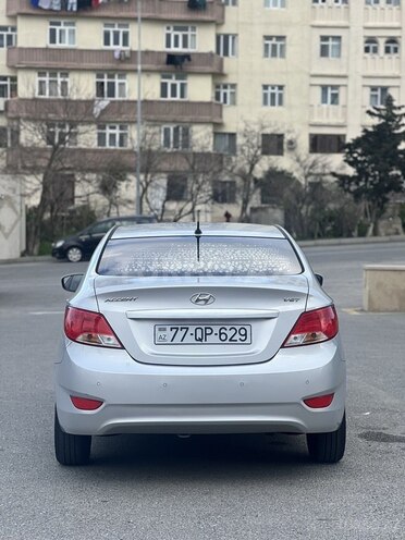 Hyundai Accent 2015, 134,000 km - 1.6 l - Bakı