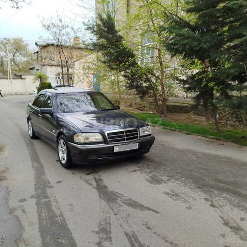 Mercedes C 240 1999, 378,000 km - 2.4 l - Bakı