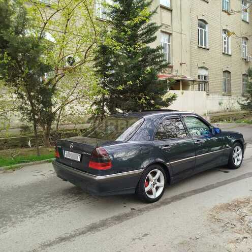 Mercedes C 240 1999, 378,000 km - 2.4 l - Bakı