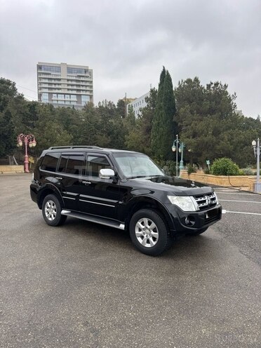 Mitsubishi Pajero 2013, 176,000 km - 3.0 l - Bakı