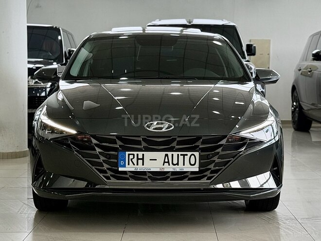 Hyundai Elantra-2