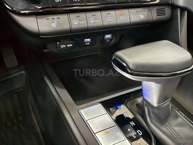 Hyundai Elantra-16