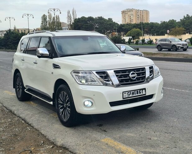 Nissan Patrol 2014, 153,000 km - 5.6 l - Bakı