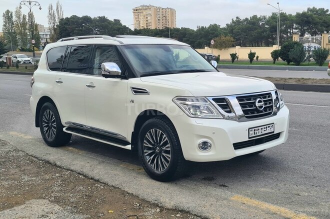 Nissan Patrol 2014, 153,000 km - 5.6 l - Bakı