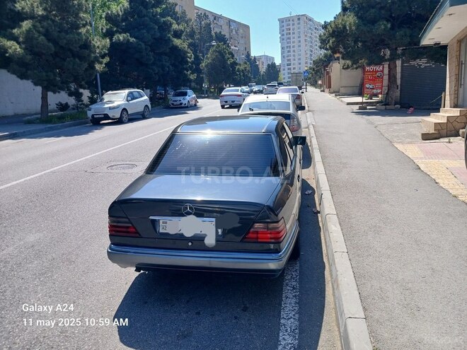 Mercedes E 220 1994, 381,555 km - 2.2 l - Bakı