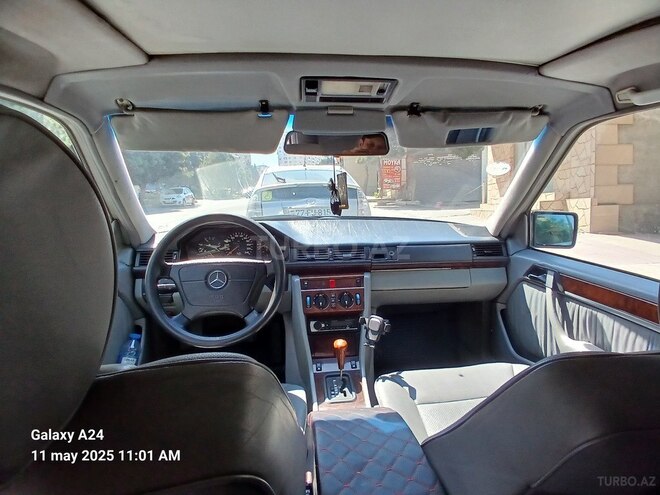Mercedes E 220 1994, 381,555 km - 2.2 l - Bakı