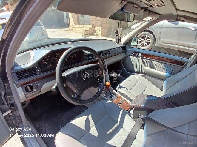 Mercedes E 220 1994, 381,555 km - 2.2 l - Bakı