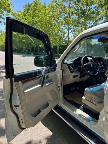 Mitsubishi Pajero 2007, 200,000 km - 3.0 l - Bakı