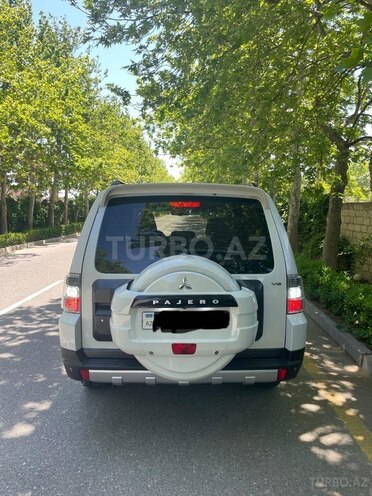 Mitsubishi Pajero 2007, 200,000 km - 3.0 l - Bakı