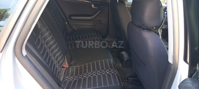 Audi A4 2001, 300,000 km - 2.0 l - Bakı