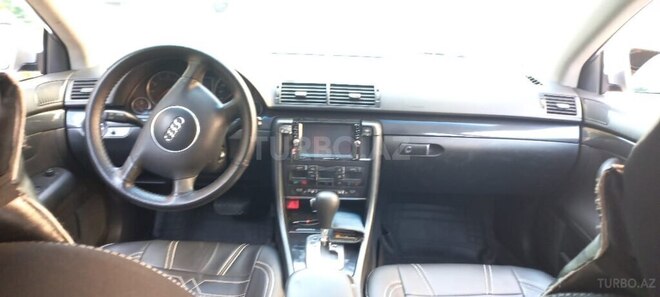 Audi A4 2001, 300,000 km - 2.0 l - Bakı