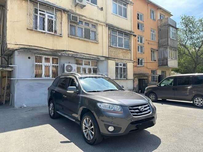 Hyundai Santa Fe 2010, 226,000 km - 2.0 l - Bakı