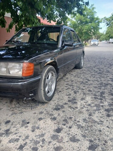 Mercedes 190 1991, 100,000 km - 2.0 l - Gəncə