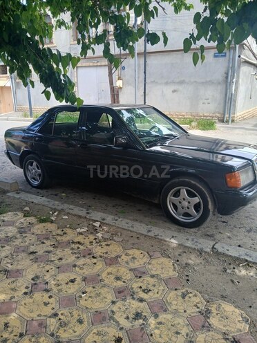 Mercedes 190 1991, 100,000 km - 2.0 l - Gəncə