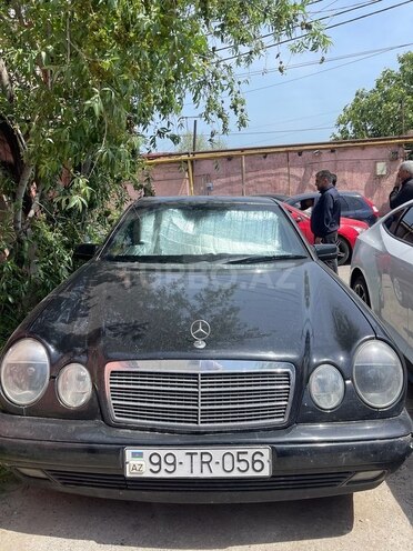 Mercedes E 200 1998, 355,000 km - 2.0 l - Bakı