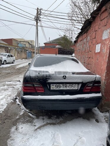 Mercedes E 200 1998, 355,000 km - 2.0 l - Bakı