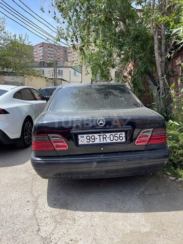 Mercedes E 200 1998, 355,000 km - 2.0 l - Bakı