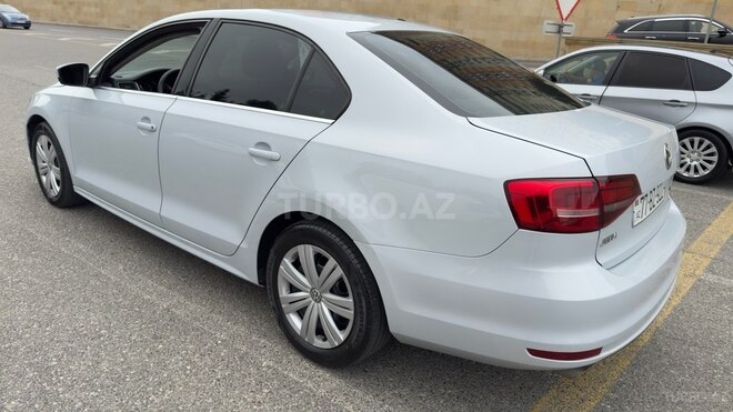 Volkswagen Jetta-3