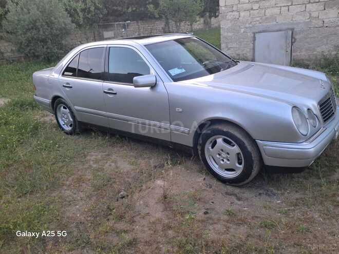 Mercedes E 240 1998, 200,000 km - 2.4 l - Bakı