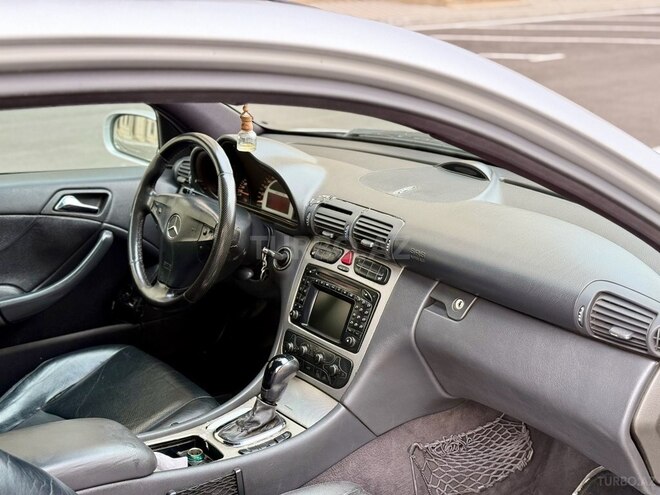 Mercedes C 200 2001, 178,457 km - 2.0 л - Sumqayıt