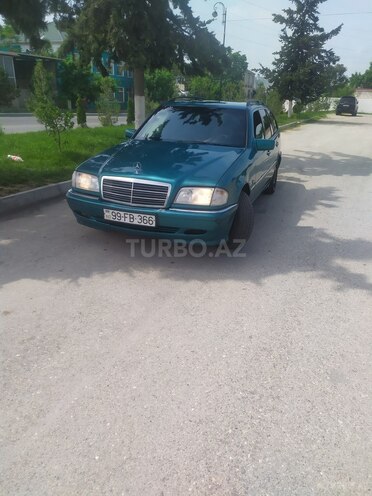 Mercedes C 200 1998, 389,000 km - 2.0 l - Quba