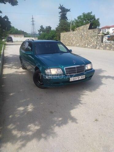 Mercedes C 200 1998, 389,000 km - 2.0 l - Quba