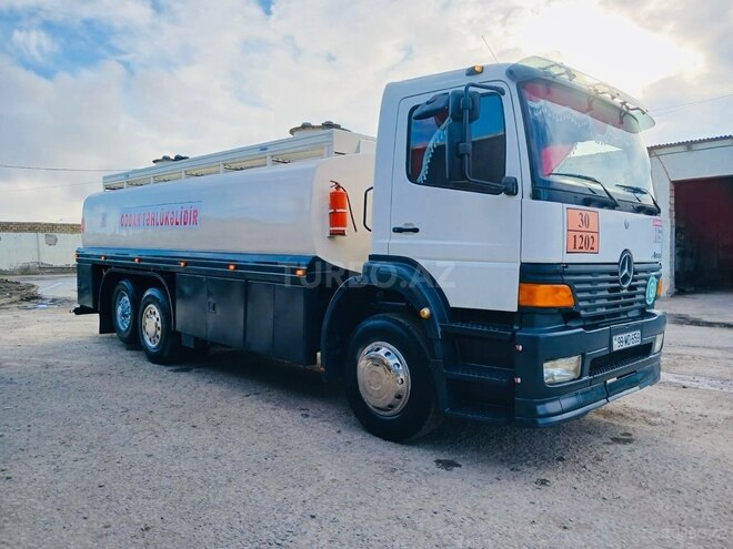Mercedes Atego 2528 2004, 295,000 km - 6.4 l - Sumqayıt