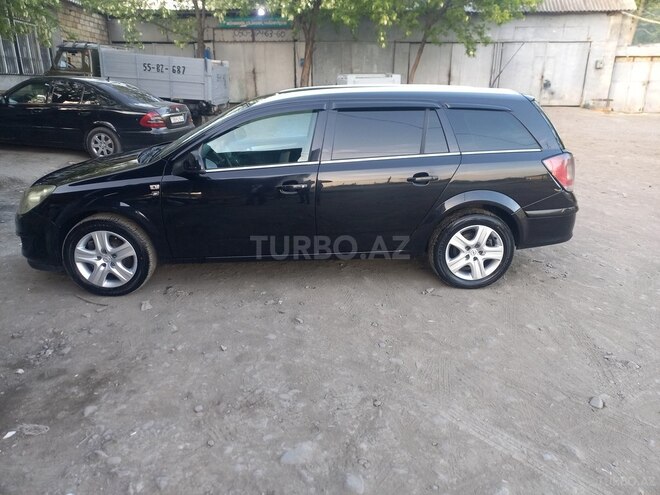 Opel Astra 2010, 333,000 km - 1.4 l - Şəki