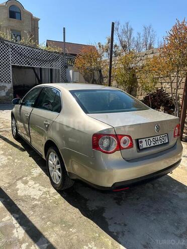 Volkswagen Jetta 2006, 280,000 km - 1.6 l - Bakı