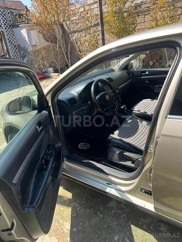 Volkswagen Jetta 2006, 280,000 km - 1.6 l - Bakı