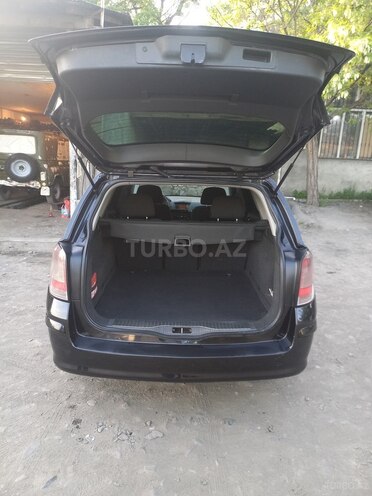 Opel Astra 2010, 333,000 km - 1.4 l - Şəki