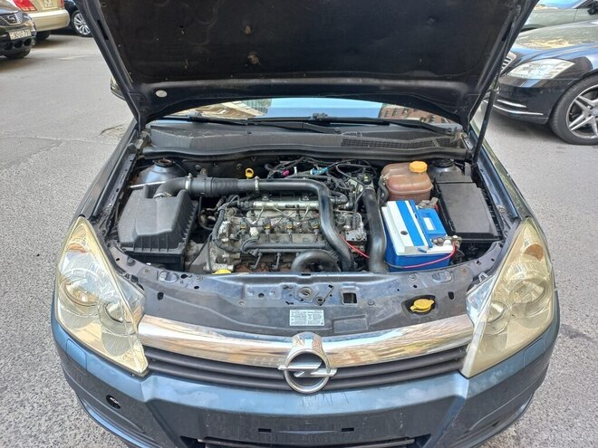 Opel Astra 2006, 270,000 km - 1.3 l - Bakı