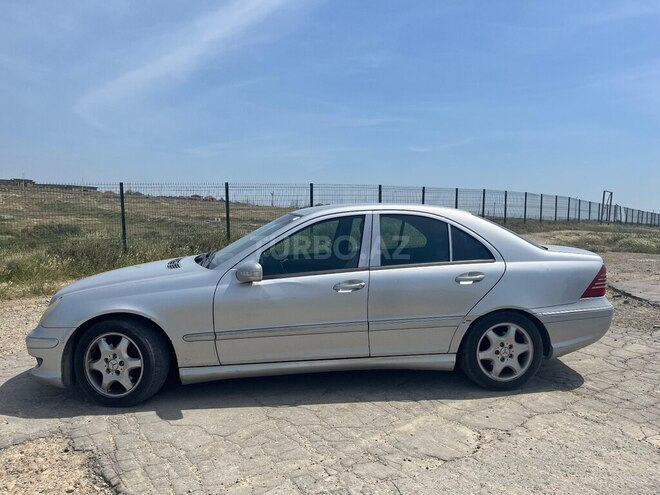 Mercedes C 200 2001, 193,500 km - 2.0 l - Bakı